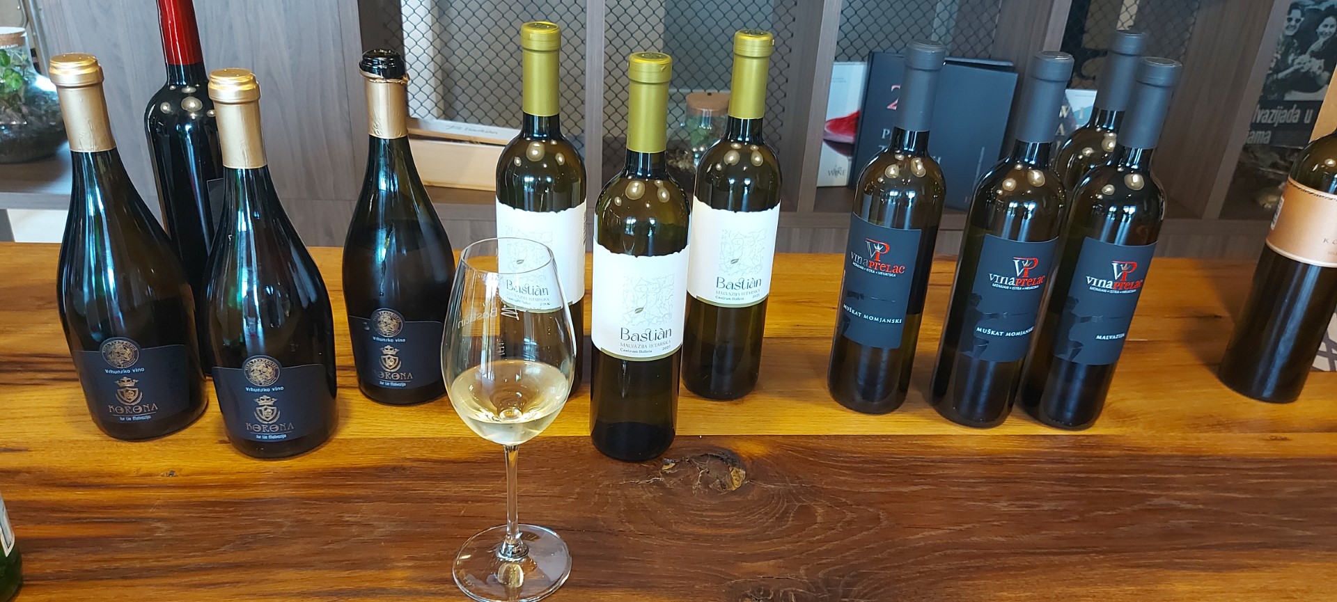 Bujski vinari predstavili svoja platinasta i zlatna vina s ovogodišnje Vinistre